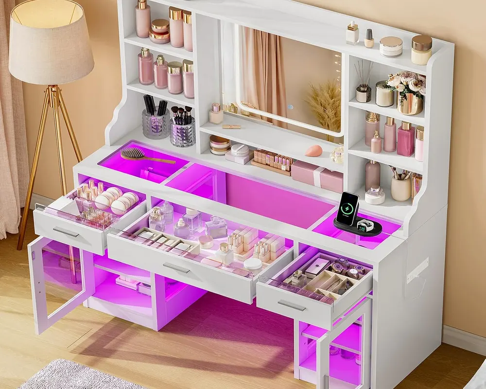 Glass tops and RGB glow — FIONESO
